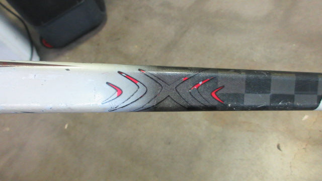 Load image into Gallery viewer, Used Bauer Vapor X:60 Stick&#39;um Hockey Stick - crack
