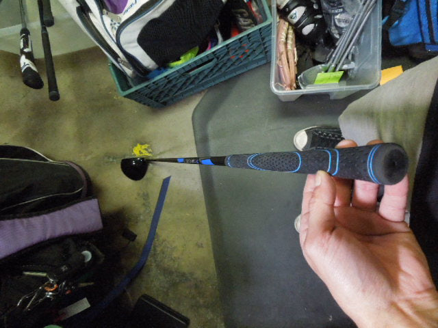 Load image into Gallery viewer, Used Top Flite 7pc Left Hand Ti Matrix Golf Club Set 6-9i, Wedge, 5h, 3w
