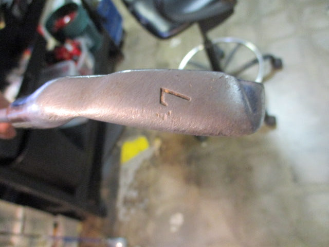 Load image into Gallery viewer, Used US Kids Golf RH 38 Deg 7 Iron Jr Golf Club
