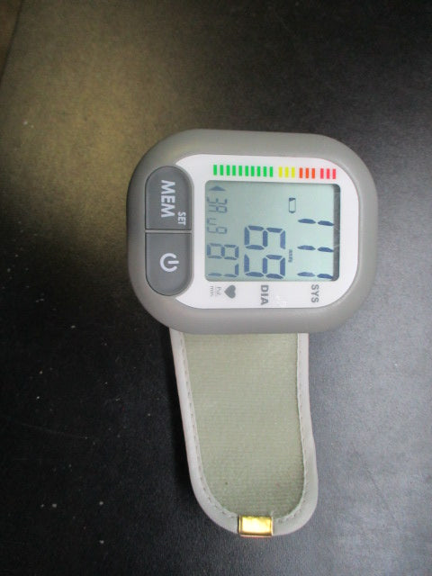 Load image into Gallery viewer, Used Medline Wrist Blood Pressure Unit
