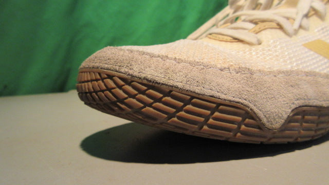 Load image into Gallery viewer, Used Adidas s Adult Size 9 Tech Fall 2.0 Wrestling Shoes
