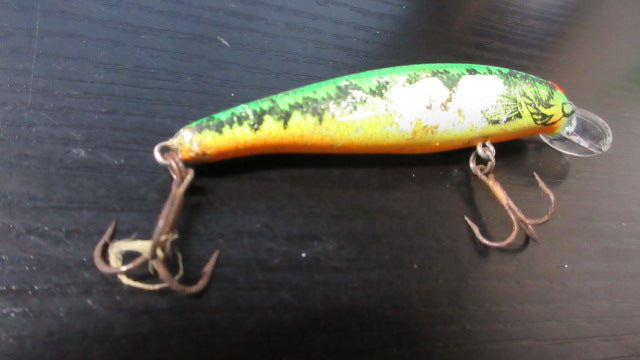 Load image into Gallery viewer, Used Fire Tiger Bass Crankbait Fishing Lure - small wear
