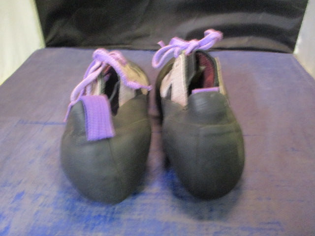 Load image into Gallery viewer, Used Boreal Vector Climbing Shoes Adult Size 11
