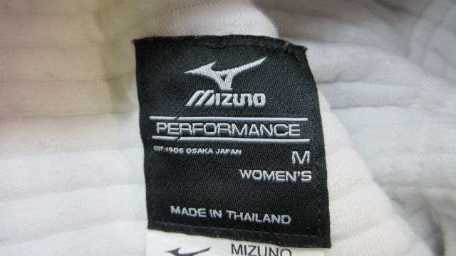 Load image into Gallery viewer, Used Mizuno Softball Pants - Size Medium
