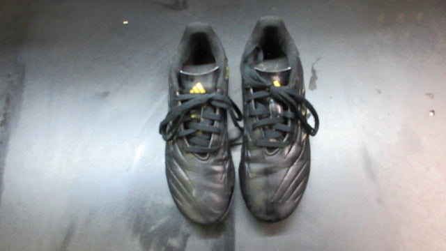 Load image into Gallery viewer, Used Adidas Copa Soccer Cleats - Size 4
