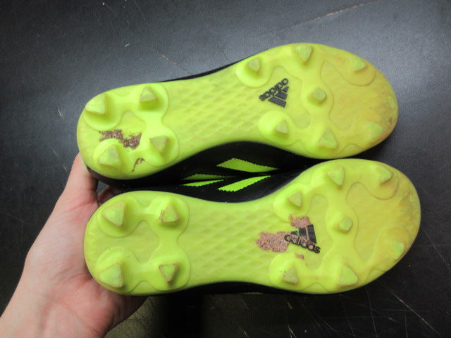 Load image into Gallery viewer, Used Adidas Kids' Goletto VIII FG Soccer Cleats - Size 1
