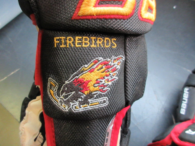 Load image into Gallery viewer, Used Bauer Team Vapor Pro Hockey Gloves - 13"
