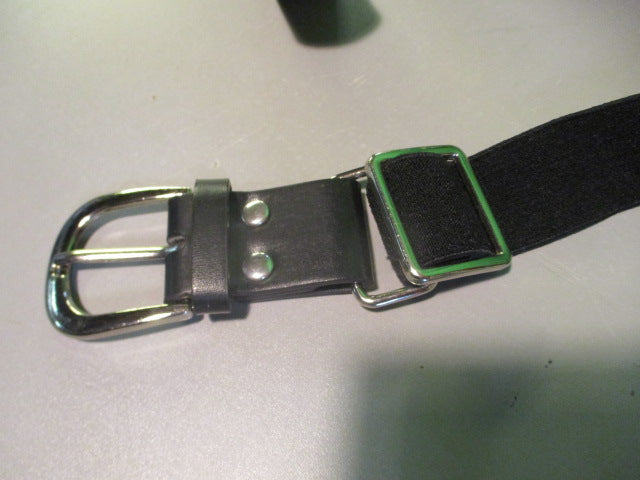 Load image into Gallery viewer, Used DSG Black Youth Baseball Belt
