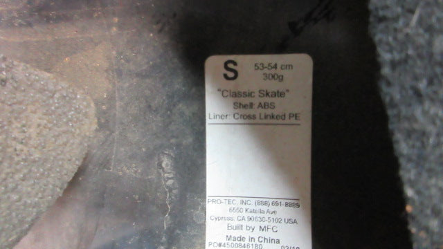 Load image into Gallery viewer, Used Protec Old School Skate Helmet - Size Small
