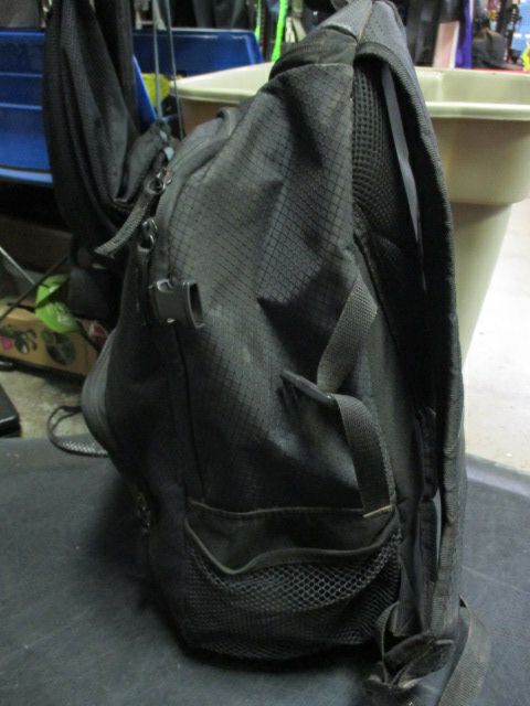 Load image into Gallery viewer, Used Mizuno Baseball/Softball Bag - Has Wear
