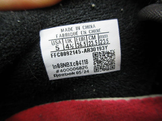 Used Reebok Classic Suede Sneakers - Size 5
