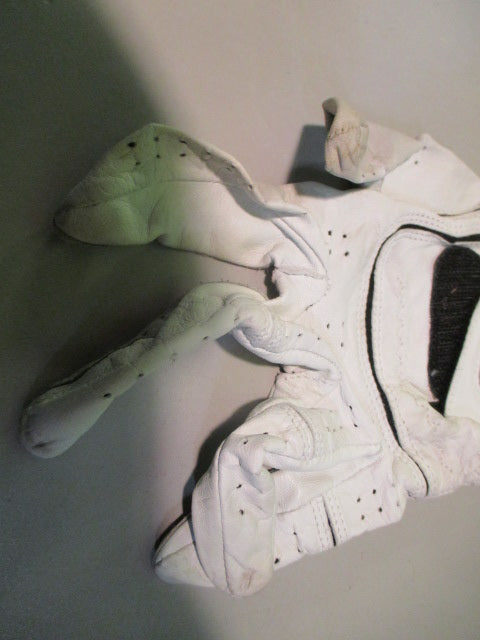 Load image into Gallery viewer, Used Callaway Adult Medium Golf Glove - LH
