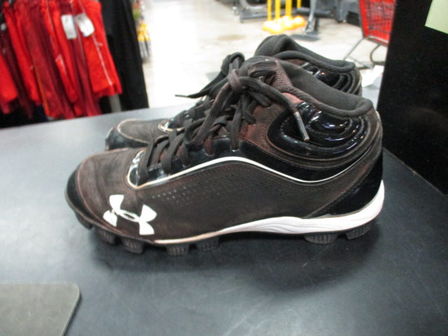 Load image into Gallery viewer, Used Under Armour Size 7 Cleats - Has Wear On Toe
