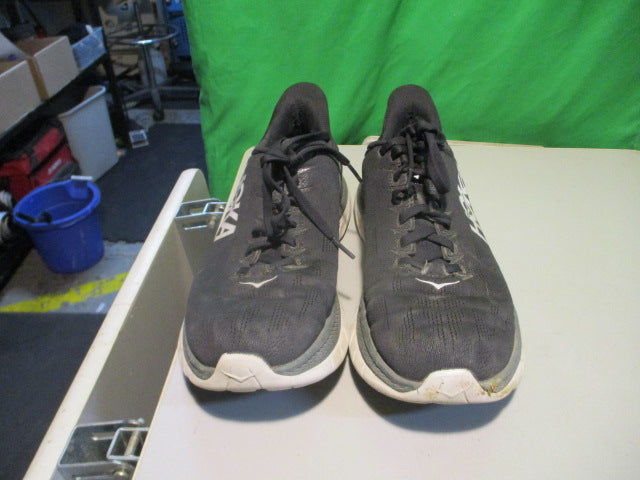 Load image into Gallery viewer, Used Hoka Pro Fly Size 9.5 running Shoes
