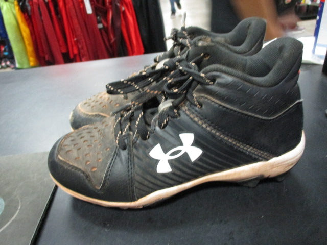 Load image into Gallery viewer, Used Under Armour Leadoff Size Youth 1 Baseball Cleats
