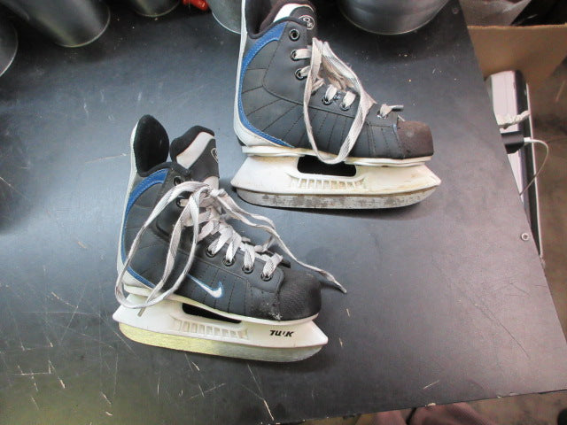 Load image into Gallery viewer, Used Nike Jr Hockey Skates - Size Youth 12

