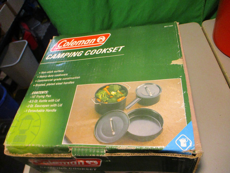 Load image into Gallery viewer, Coleman Camping Cookset - Open Box
