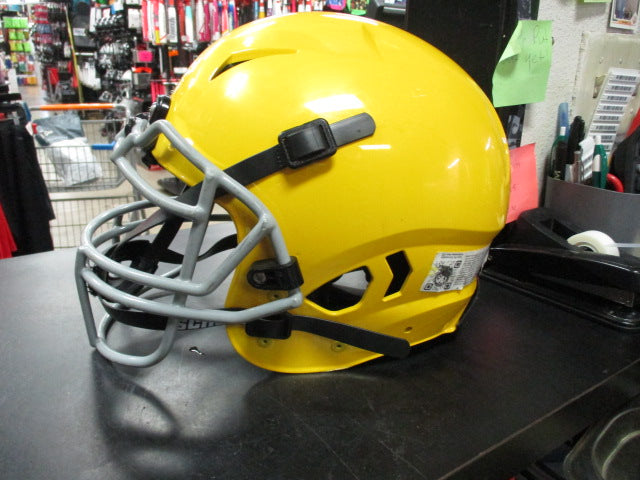 Load image into Gallery viewer, Used Shutt Youth Small Football Helmet w/ Jaw Strap
