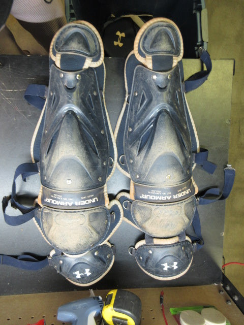 Load image into Gallery viewer, Used Under Armour Junior Victory Series Catchers Shin Guards
