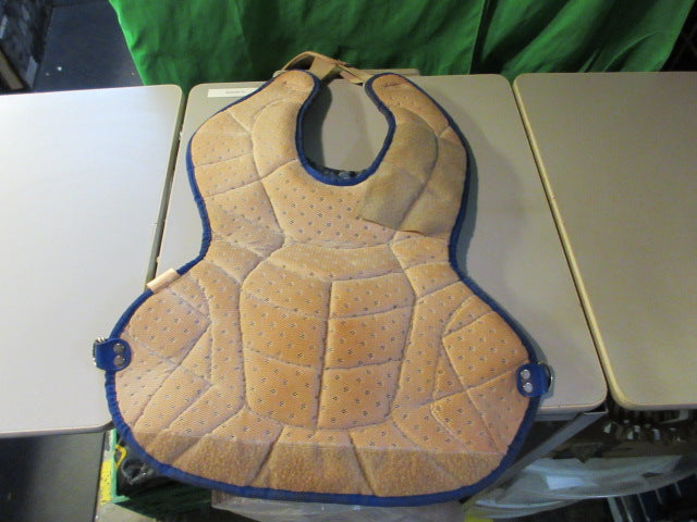 Load image into Gallery viewer, Used All-Star CP912S7 Ages 9-12 Catchers Chest Protector
