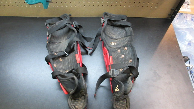 Load image into Gallery viewer, Used Easton Catchers Shin Guards - Size Youth 9-12
