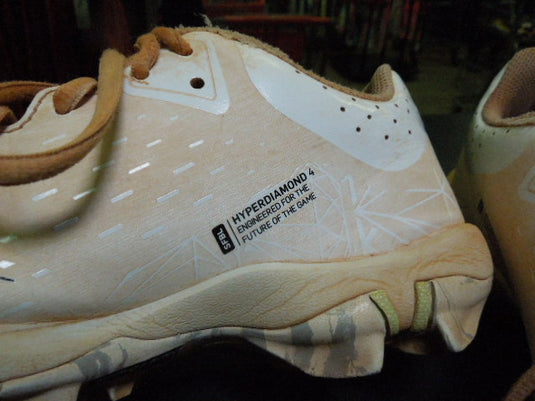 Used Nike Hyperdiamond 4 Softball Cleats in White Size 4Y