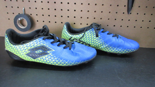 Load image into Gallery viewer, Used Lotto Forza Elite Soccer Cleats - Size 7.5

