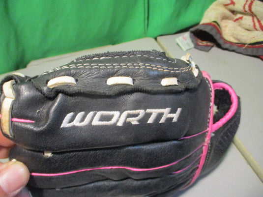 Used Worth Storm Fastpitch Glove - RHT