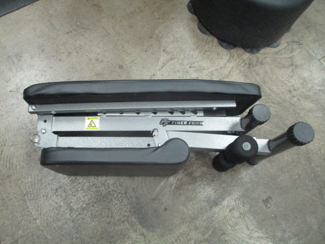 Load image into Gallery viewer, Used Finer Form Foldable Incline/Decline Bench
