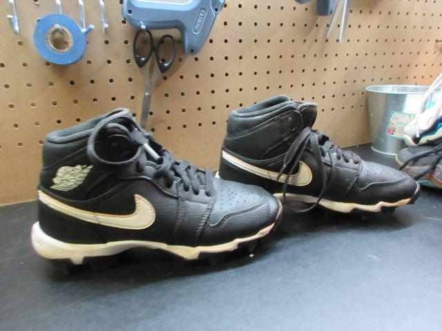 Load image into Gallery viewer, Used Nike Air Jordan 1 Mid Baseball Cleats - Size Youth 3.5
