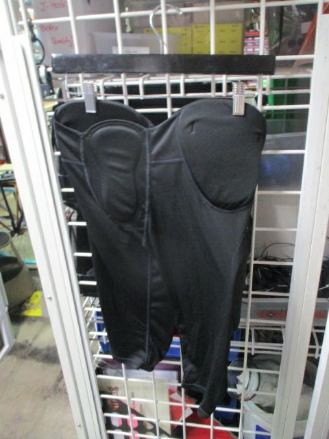 Load image into Gallery viewer, Used McDavid Rival 7 Pad Football Pants Youth Size Large

