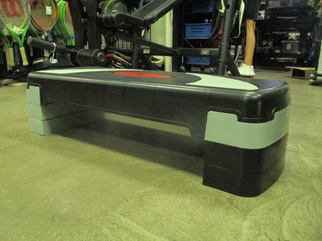 Load image into Gallery viewer, Like New Zen Sports Aerobic Step Up Platform with 4 Raisers included
