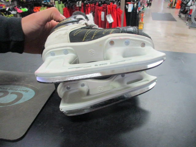 Load image into Gallery viewer, Used CCM 385 Tacks Size Youth 9 Ice Hockey Skates
