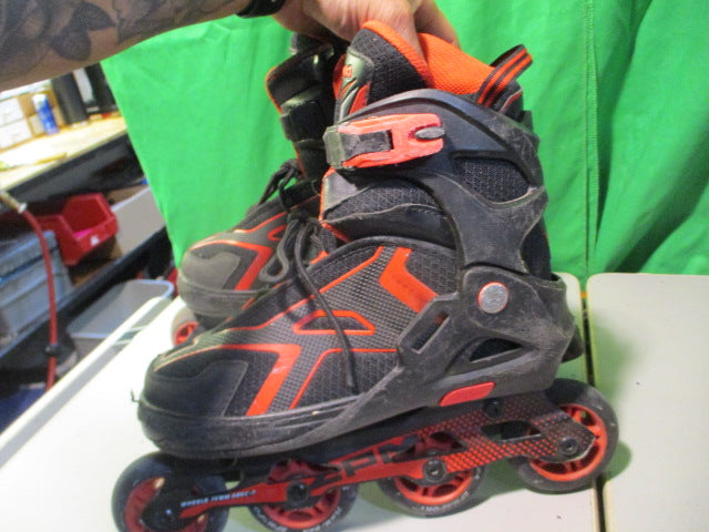 Load image into Gallery viewer, Used 2PM ABEC- 7 Size Youth 4 - Youth 7 Roller Skates - Has Wear
