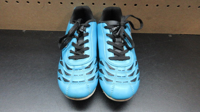 Load image into Gallery viewer, Used Victor Sierra Kids Cattura MD JR Soccer Shoes - Size 2
