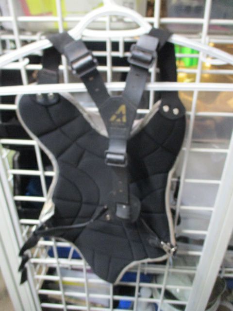 Load image into Gallery viewer, Used All Star Junior Chest Protector  Size Youth - CP79LS
