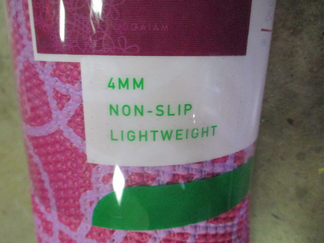 Load image into Gallery viewer, GAIAM Classic YOGA MAT
