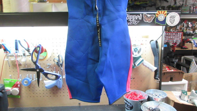 Load image into Gallery viewer, Used O'Neill Shorty Wetsuit - Size Womens 8
