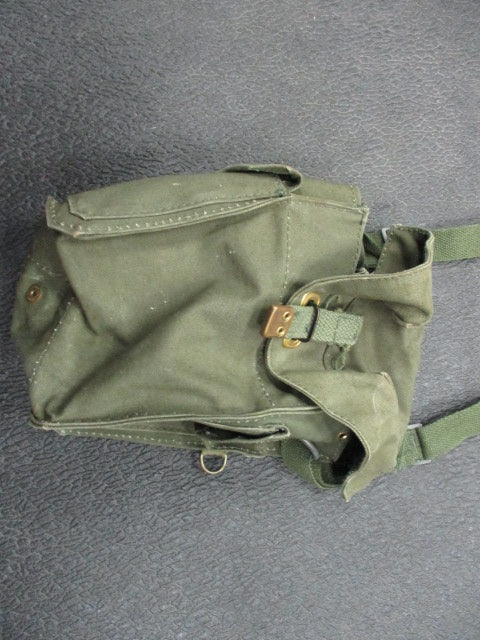Used VTG Belgian Army Gas Mask Bag w/strap