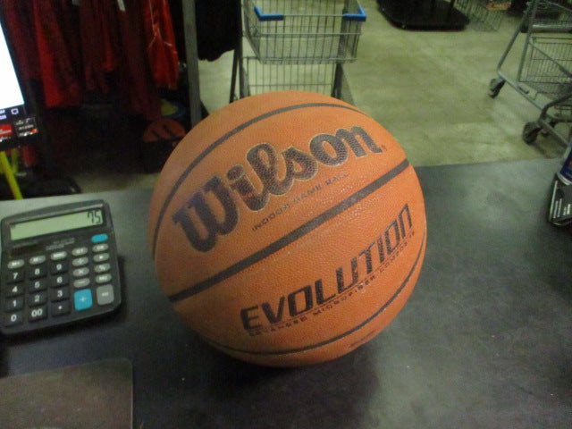Load image into Gallery viewer, Used Wilson Evolution Indoor Game Ball
