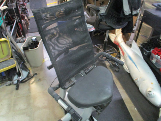 Used SportsArt Fitness 53R RECUMBENT BIKE (Seat Shock Leak)
