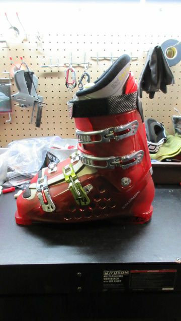 Load image into Gallery viewer, Used Salomon Wave X7 Ski Boots Size 31.5
