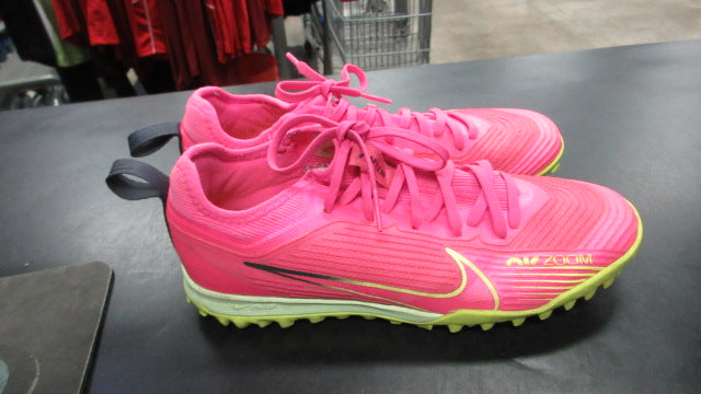 Load image into Gallery viewer, Used Nike Air Zoom Size 6 Indoor Soccer Shoes
