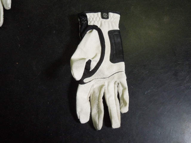 Load image into Gallery viewer, Used Zero Friction Jr Right Hand Golf Glove OSFM
