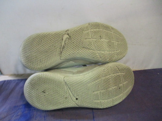 Used Nike Street Gato Indoor Soccer Cleats Youth Size 4.5
