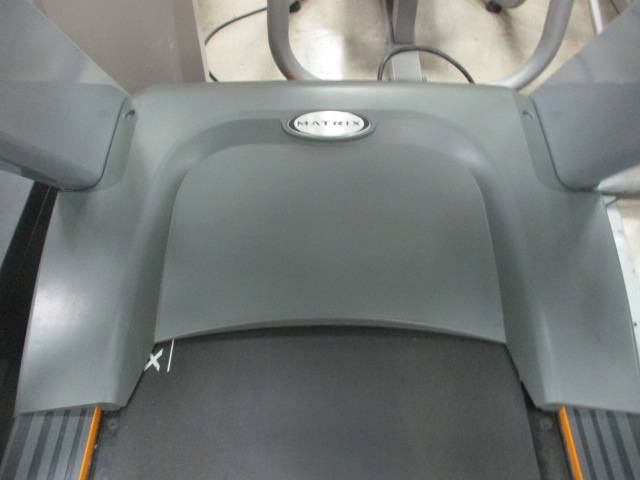 Load image into Gallery viewer, Used Matrix T-7X Treadmill with Touch Screen
