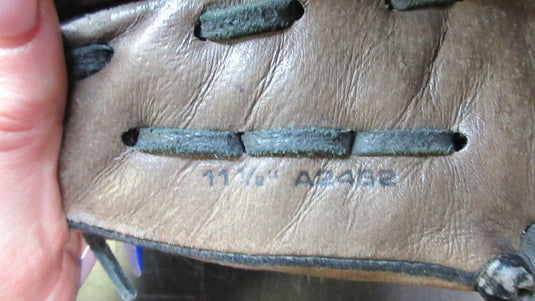 Used Wilson A2452 11 1/2" Leather Glove - RHT