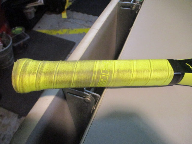 Load image into Gallery viewer, Used Head Gravity Jr 25&quot; Tennis Racquet
