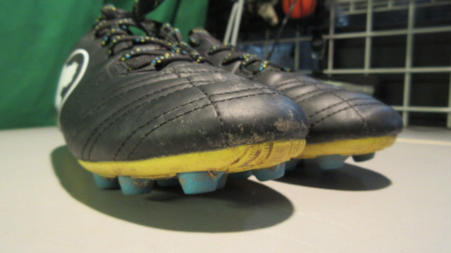 Load image into Gallery viewer, Used Puma Youh Procat Speed Force FG 2Y Soccer Cleats
