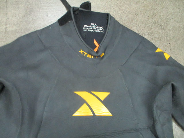 Load image into Gallery viewer, Used Xterra Vortex 4 Wetsuit Size Medium Large
